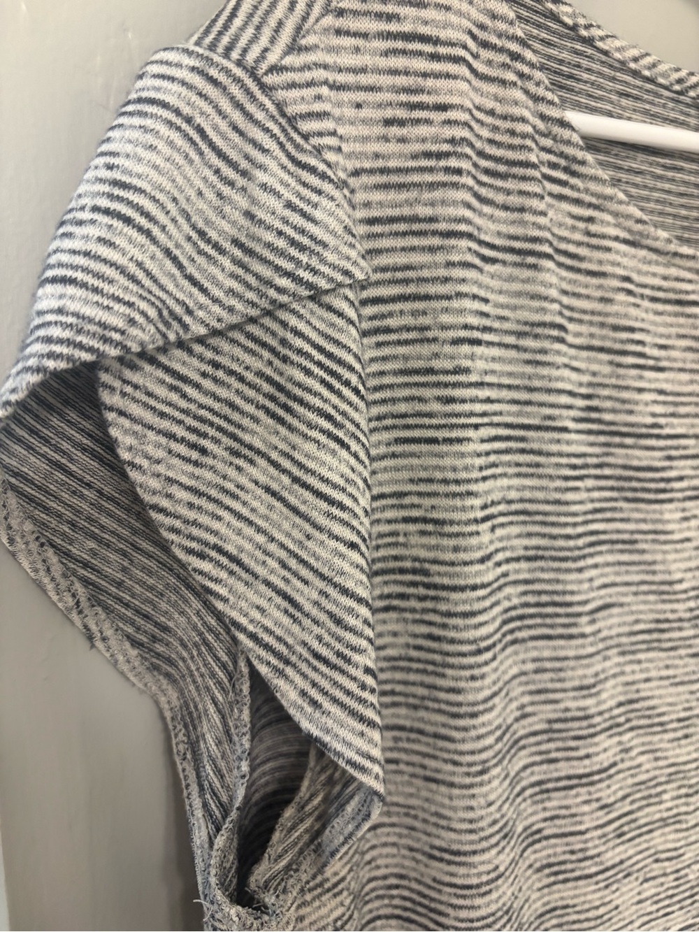 Market & Spruce Women's Short Sleeve Striped Top - Gray/White